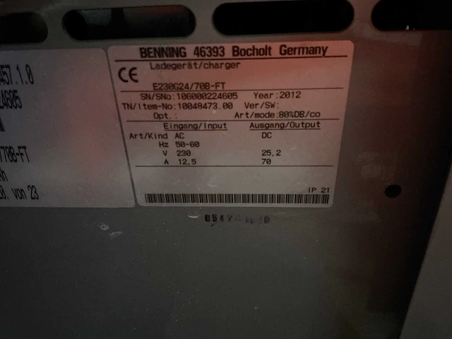Tebetron - 24v 70a - acculaders - afbeelding 2 van  2