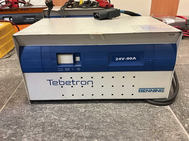 Tebetron - 24v 90a - acculaders - 2012 - afbeelding 1 van  3