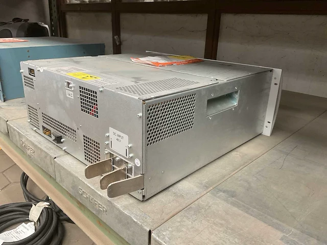 Tebevert 2500 g48 power inverter - afbeelding 7 van  8