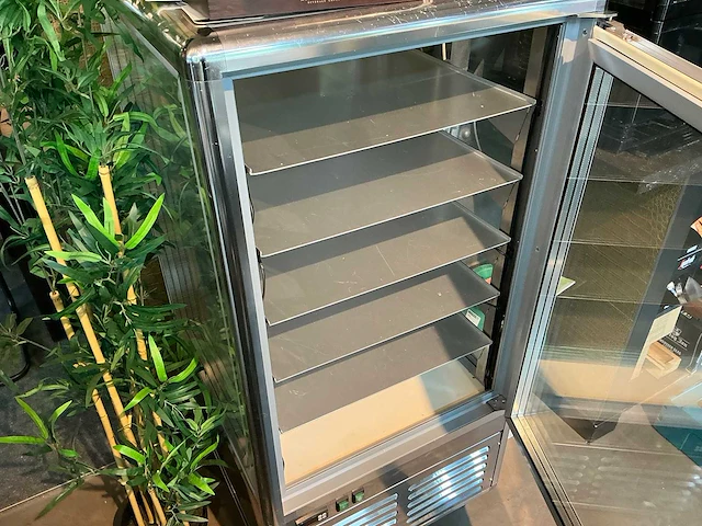 Tecfrigo - kubo expo ll - gebaksvitrine - afbeelding 4 van  4