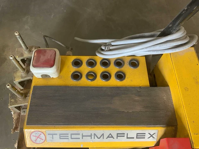 Techmaflex hydrauliekslangen snij/schilmachine - afbeelding 6 van  17