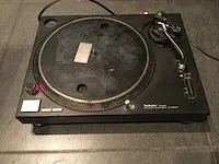 Technics sl 1210 mk2 - afbeelding 1 van  5