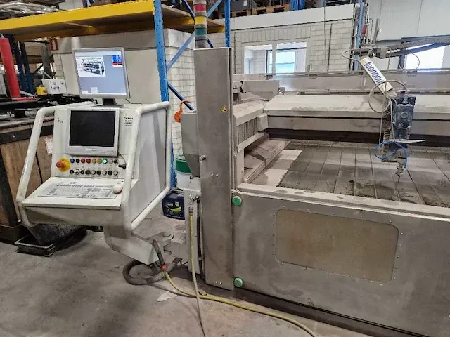 Technocut - waterline 1630 - waterstraalsnijmachine - 2002 - afbeelding 2 van  12