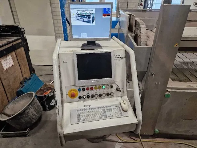Technocut - waterline 1630 - waterstraalsnijmachine - 2002 - afbeelding 5 van  12