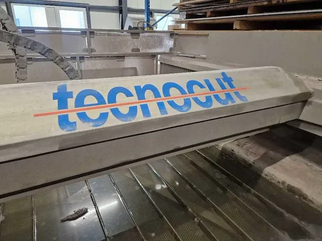 Technocut - waterline 1630 - waterstraalsnijmachine - 2002 - afbeelding 7 van  12