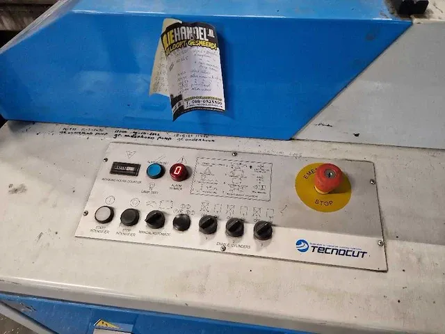 Technocut - waterline 1630 - waterstraalsnijmachine - 2002 - afbeelding 9 van  12