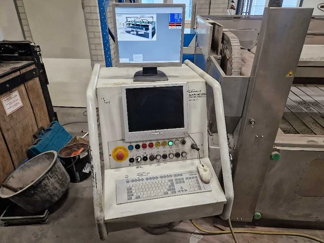 Technocut - waterline 1630 - waterstraalsnijmachine - 2002 - afbeelding 10 van  14