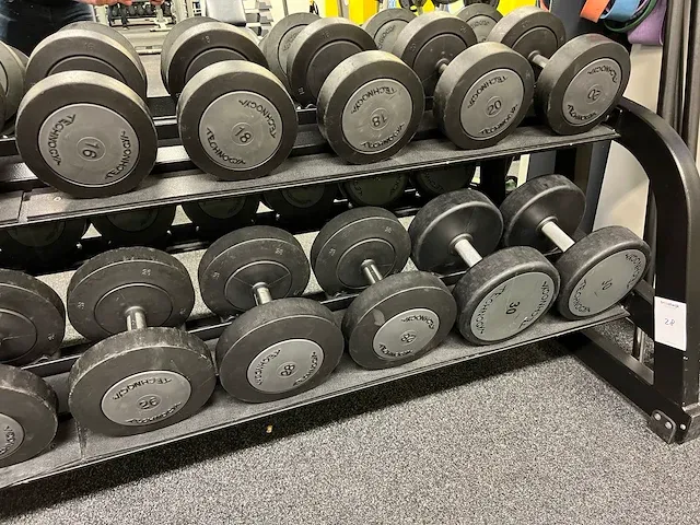 Technogym - dumbbell set 12kg t/m 30kg - afbeelding 3 van  3