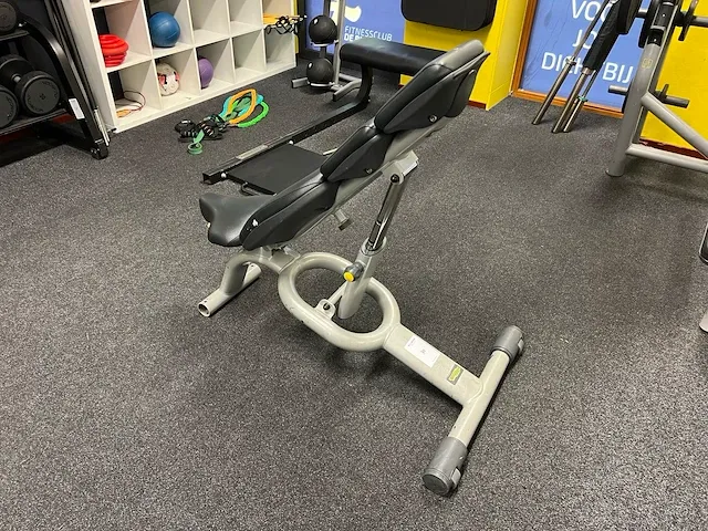 Technogym - verstelbare bank - afbeelding 1 van  2