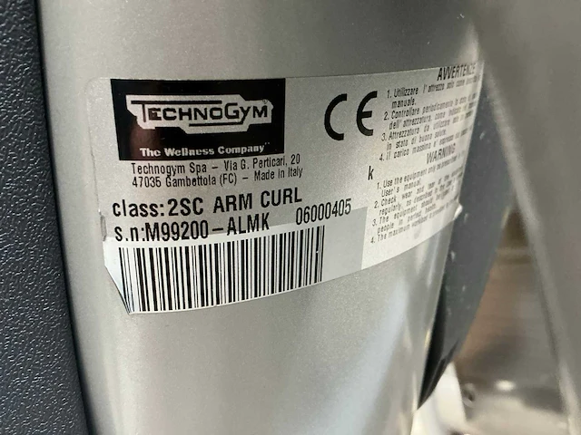 Technogym arm curl fitness apparaat - afbeelding 7 van  7