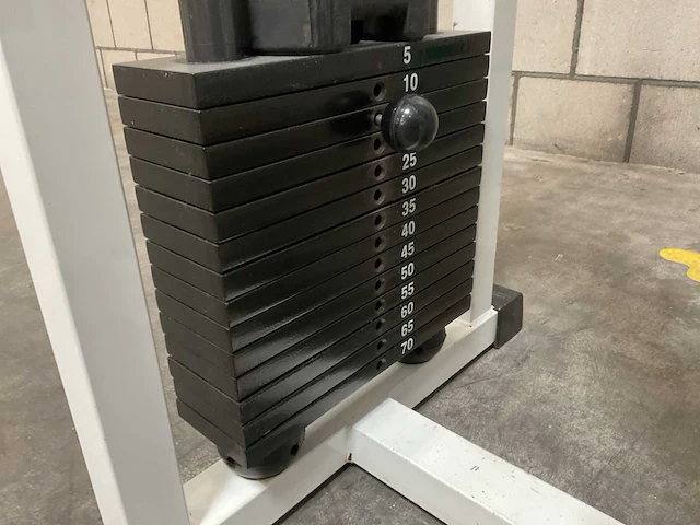 Technogym arm curl - afbeelding 3 van  4