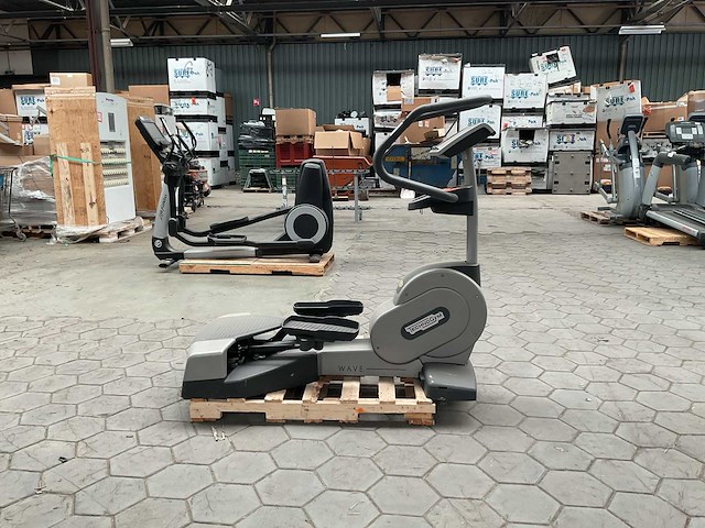 Technogym cardio wave crosstrainer - afbeelding 5 van  6