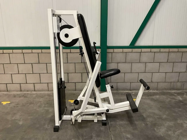 Technogym chest press - afbeelding 1 van  5