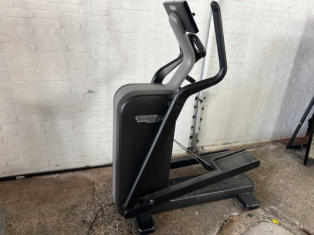 Technogym elliptical - afbeelding 3 van  4