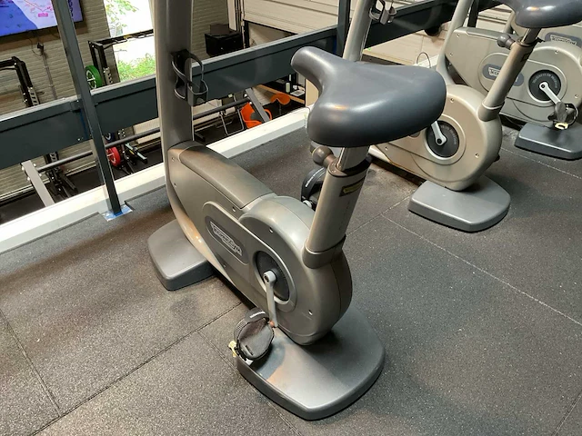 Technogym excite 700i hometrainer - afbeelding 4 van  5