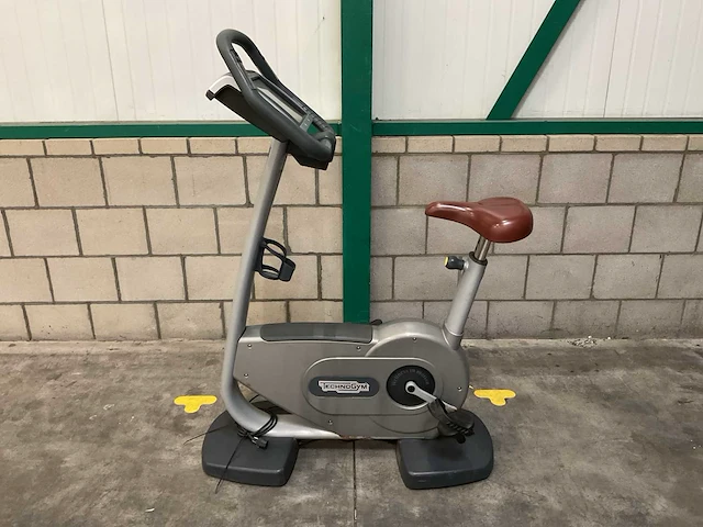 Technogym excite bike 700i hometrainer - afbeelding 1 van  6