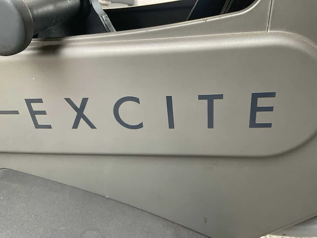 Technogym excite crosstrainer - afbeelding 3 van  12