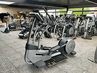 Technogym excite crosstrainer - afbeelding 6 van  12