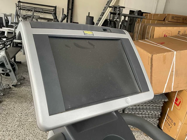 Technogym excite crosstrainer - afbeelding 5 van  10