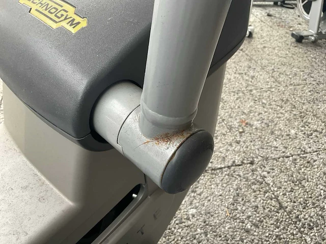 Technogym excite crosstrainer - afbeelding 10 van  10