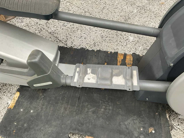 Technogym excite crosstrainer - afbeelding 6 van  9