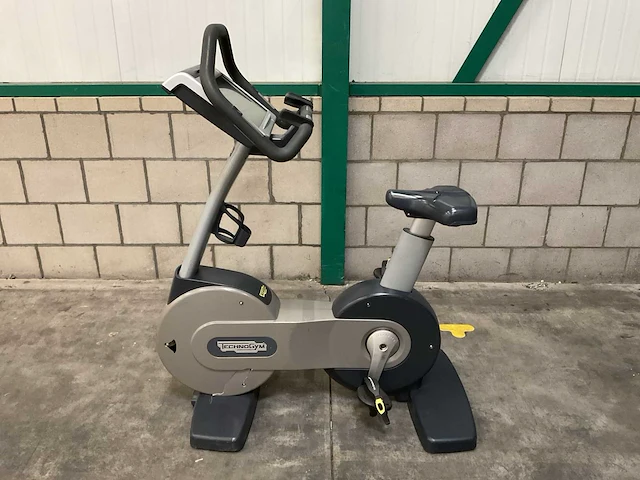 Technogym excite new bike 700 hometrainer - afbeelding 1 van  5