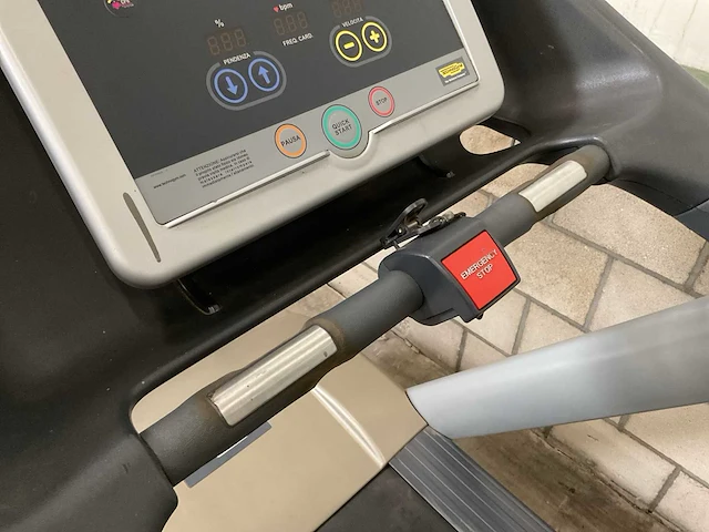 Technogym excite run 700 elektrische loopband - afbeelding 3 van  4