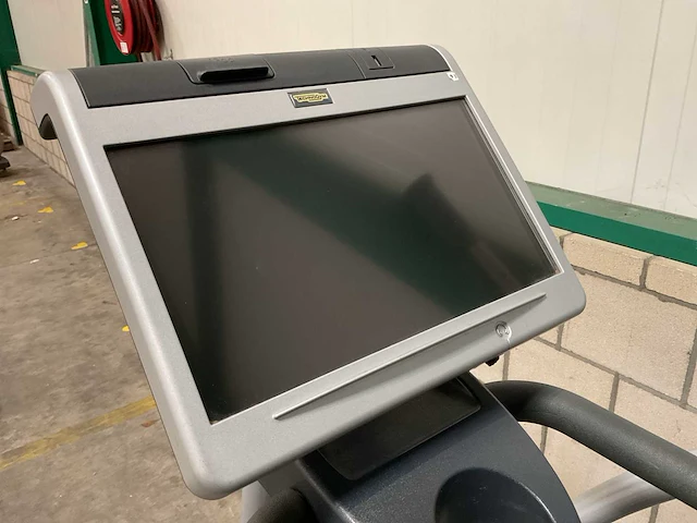Technogym excite synchro 700 crosstrainer - afbeelding 3 van  6