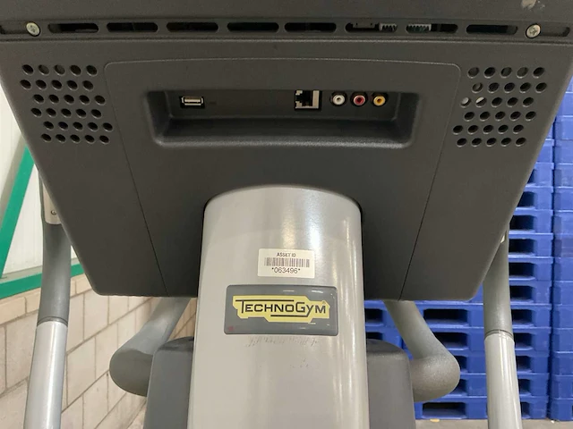 Technogym excite synchro 700 crosstrainer - afbeelding 4 van  6