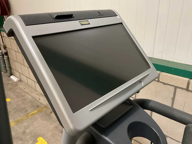 Technogym excite synchro 700 crosstrainer - afbeelding 3 van  7