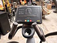 Technogym exite de584l crosstrainer - afbeelding 9 van  10