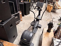 Technogym exite de584l crosstrainer - afbeelding 4 van  10