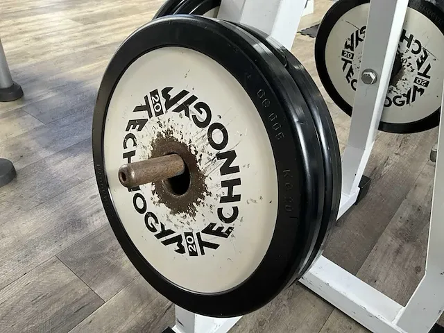 Technogym gewichten inclusief rek - afbeelding 2 van  10