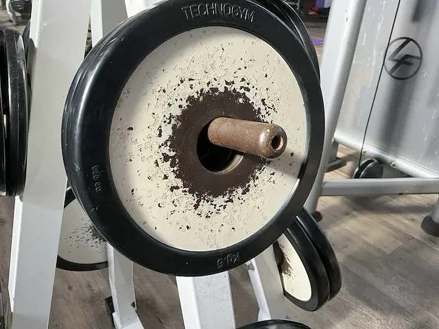 Technogym gewichten inclusief rek - afbeelding 5 van  10