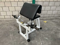 Technogym isotonic scott bank - afbeelding 1 van  4