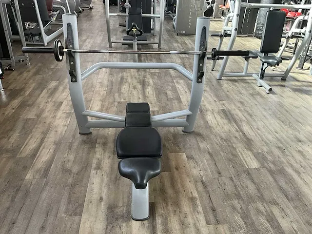 Technogym krachtstation - afbeelding 1 van  3