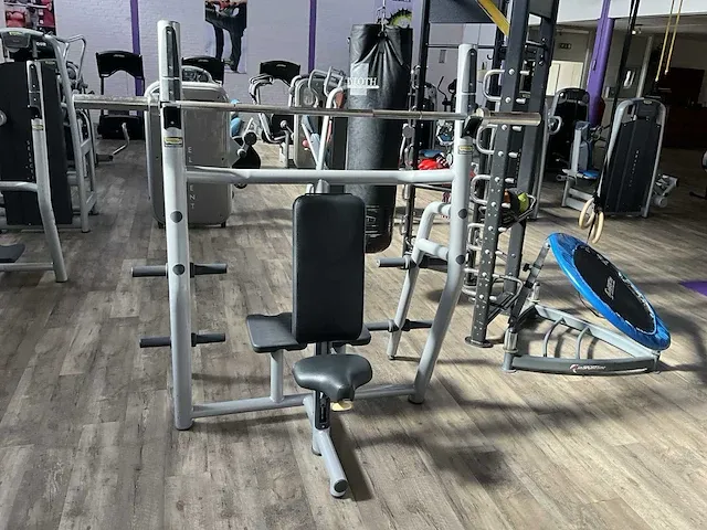Technogym krachtstation - afbeelding 1 van  5