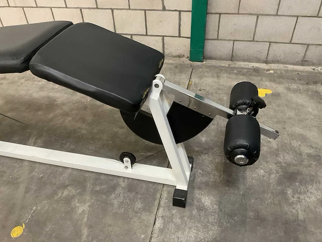 Technogym leg curl - afbeelding 4 van  6