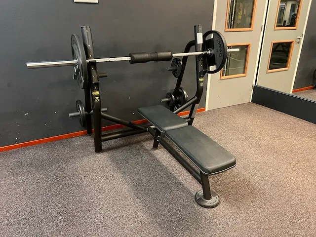 Technogym olympic bench - afbeelding 1 van  4