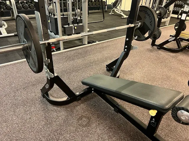 Technogym olympic decline bench - afbeelding 3 van  3