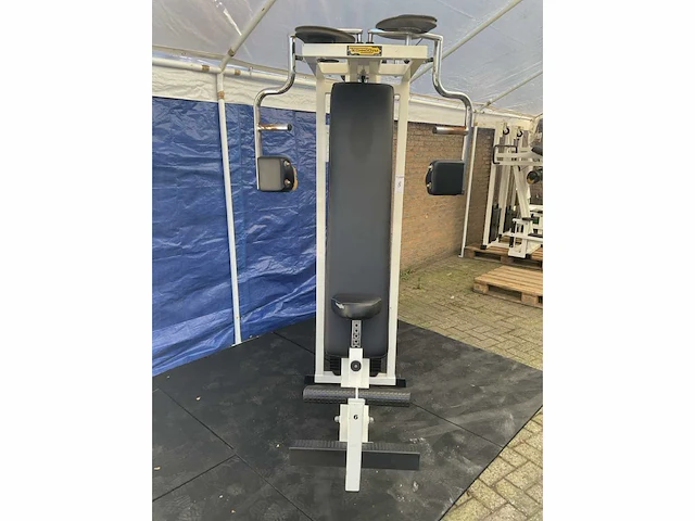 Technogym pectoral fitness apparaat - afbeelding 3 van  6