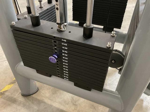 Technogym selection 4-station multi-gym - afbeelding 11 van  12