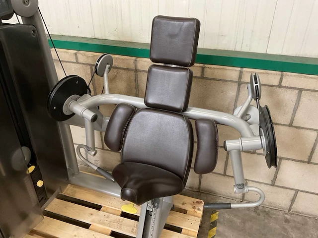 Technogym selection arm curl - afbeelding 4 van  6