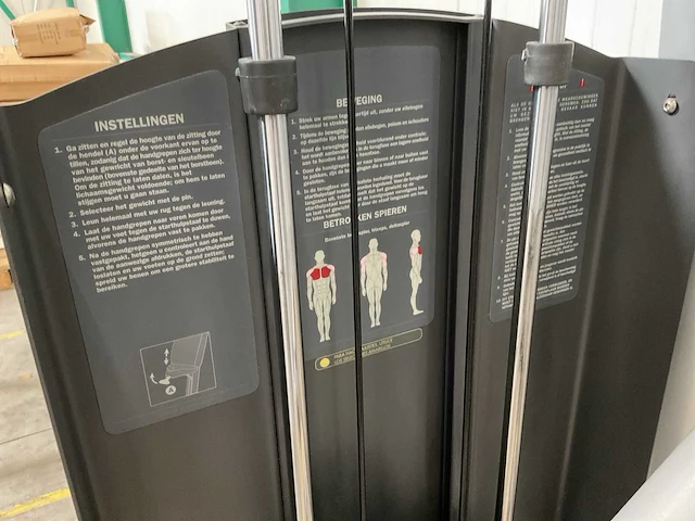 Technogym selection chest incline - afbeelding 3 van  8