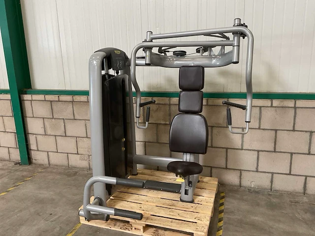 Technogym selection chest press - afbeelding 1 van  7
