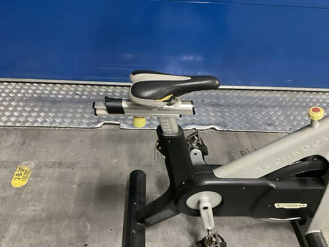 Technogym spinningfiets - afbeelding 3 van  5
