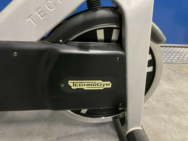 Technogym spinningfiets - afbeelding 3 van  5