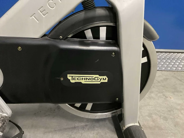 Technogym spinningfiets - afbeelding 3 van  5