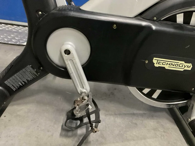 Technogym spinningfiets - afbeelding 4 van  5