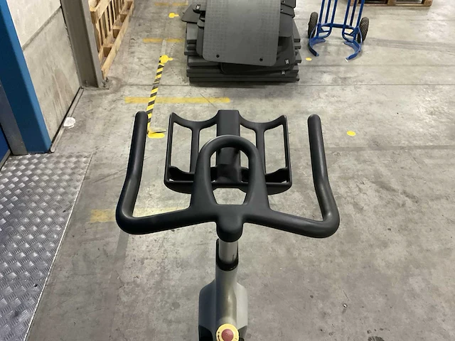 Technogym spinningfiets - afbeelding 2 van  5